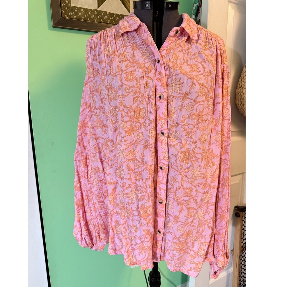 Billabong Button Down Shirt Womens Medium Pink Floral Crinkle Gauze